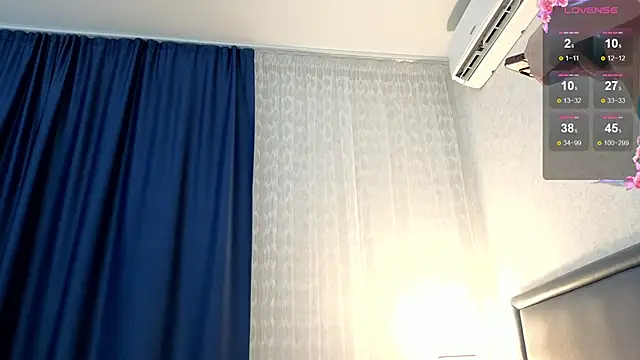 Snapshot of Brilliant-Kiss chatting on 12.03.25 Brilliant-Kiss online show from 12.03.25