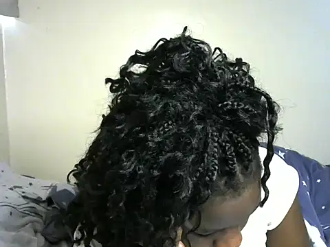 Snapshot of Novah_ chatting on 10.23.25 Novah online show from 10.23.25