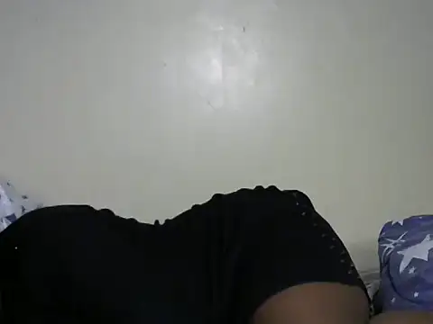 Snapshot of Novah_ chatting on 10.23.25 Novah online show from 10.23.25