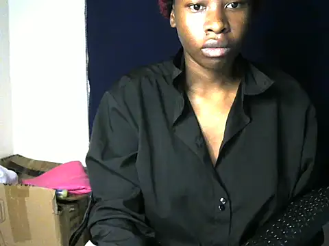 Snapshot of Novah_ chatting on 05.11.26 Novah online show from 05.11.26