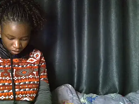 Snapshot of Novah_ chatting on 07.16.26 Novah online show from 07.16.26