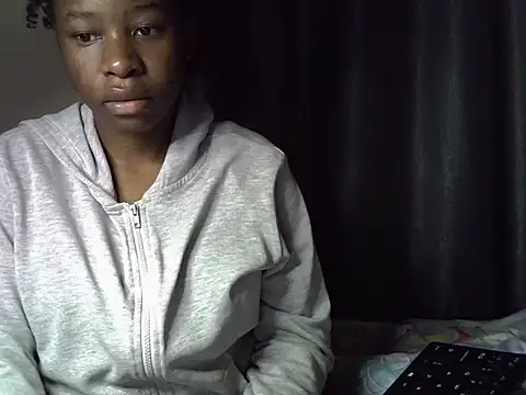 Snapshot of Novah_ chatting on 07.19.26 Novah online show from 07.19.26