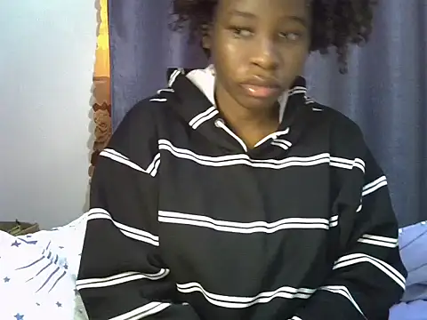 Snapshot of Novah_ chatting on 07.21.26 Novah online show from 07.21.26