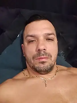 Snapshot of Mitzatb4u chatting on 11.08.25 Mitzatb4u online show from 11.08.25