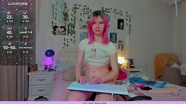 Snapshot of Neko_kitsune1 chatting on 12.14.24 Neko kitsune1 online show from 12.14.24