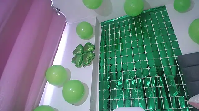 Yinn Silver online show from 03.18.25