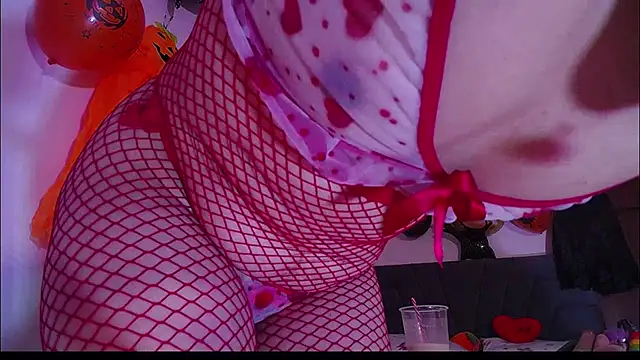 Yinn Silver online show from 10.15.25