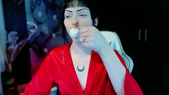 Madison Jackson online show from 11.10.25