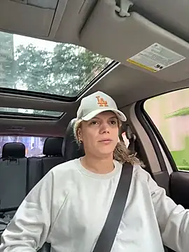 Georgiafox online show from 11.10.25