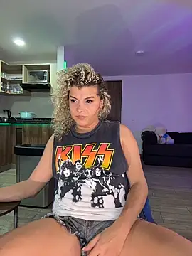 Snapshot of Georgiafox chatting on 06.16.26 Georgiafox online show from 06.16.26