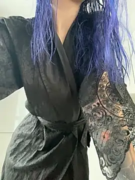 Snapshot of Erotic_Synth_Goddess chatting on 12.31.24 Erotic Synth Goddess online show from 12.31.24