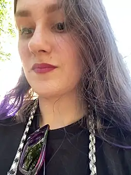 Erotic Synth Goddess online show from 05.04.26