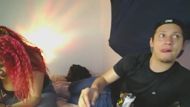 Snapshot of Oliver-sophia chatting on 01.10.26 Oliver-sophia online show from 01.10.26