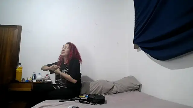 Snapshot of Oliver-sophia chatting on 02.05.26 Oliver-sophia online show from 02.05.26