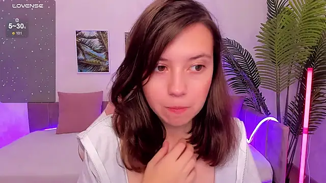 Lina Brownie online show from 09.21.25