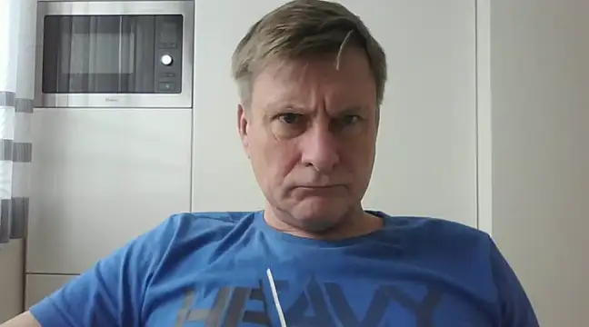 Snapshot of johnnym1 chatting on 01.13.25 johnnym1 online show from 01.13.25