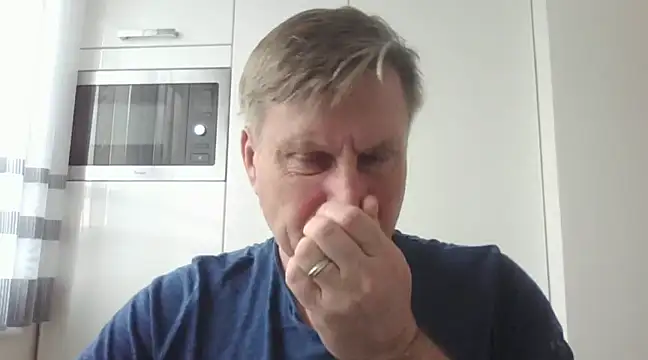 Snapshot of johnnym1 chatting on 01.28.25 johnnym1 online show from 01.28.25