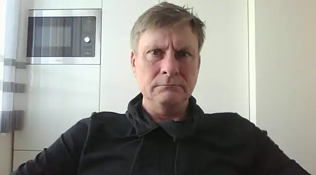 Snapshot of johnnym1 chatting on 02.04.25 johnnym1 online show from 02.04.25