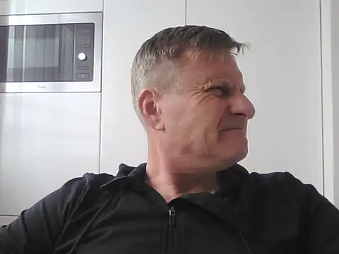 Snapshot of johnnym1 chatting on 03.14.25 johnnym1 online show from 03.14.25