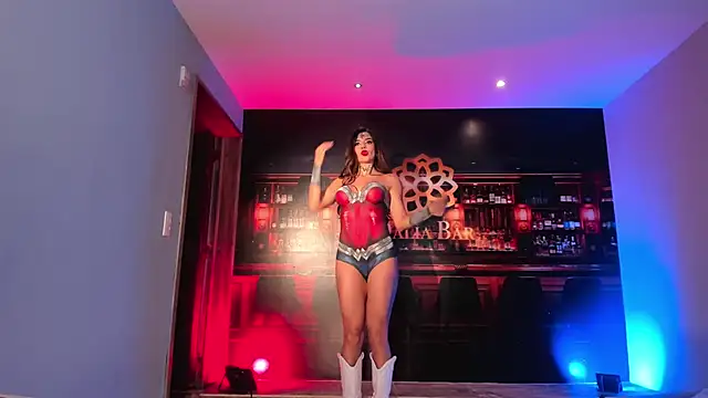 RoxanneHill  online show from 10.29.25