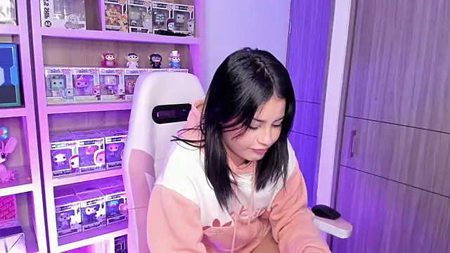 Snapshot of Victoria_se chatting on 04.10.26 Victoria se online show from 04.10.26