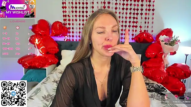 Snapshot of Kelly_Hardy chatting on 02.17.25 Kelly Hardy online show from 02.17.25