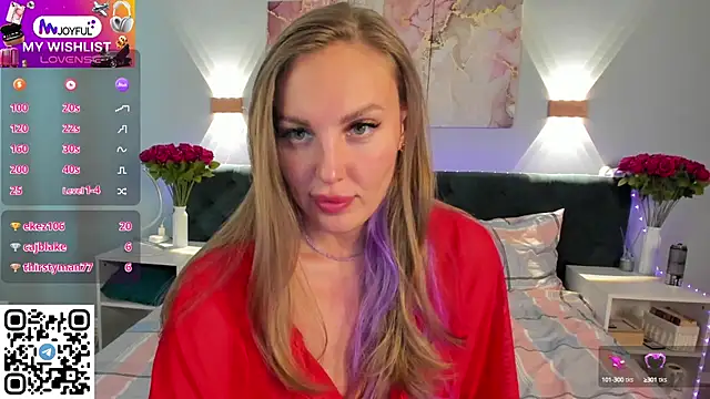Snapshot of Kelly_Hardy chatting on 03.03.25 Kelly Hardy online show from 03.03.25