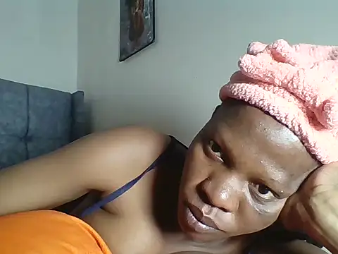 t-NaughtyLicia online show from 07.07.26