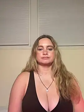 Sophie Raegan online show from 05.06.26