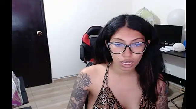 Snapshot of sofia_rosse4 chatting on 12.03.24 sofia rosse4 online show from 12.03.24