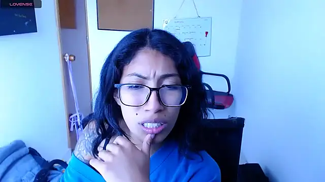 Snapshot of sofia_rosse4 chatting on 02.05.26 sofia rosse4 online show from 02.05.26