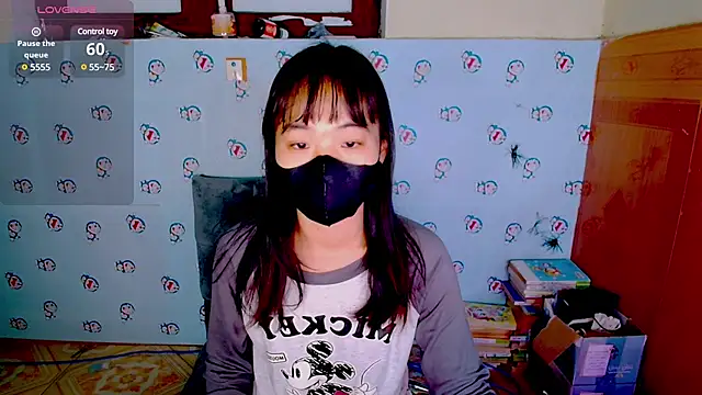   Saphia   online show from 01.25.25