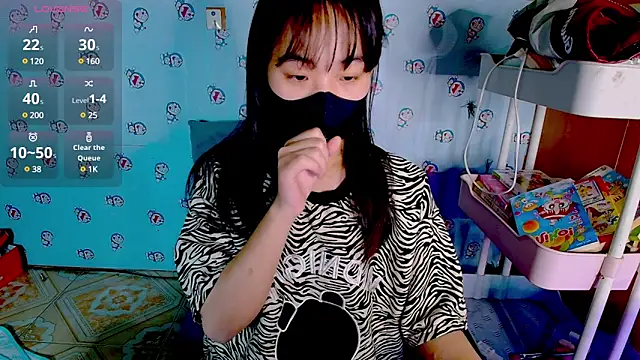   Saphia   online show from 03.22.25