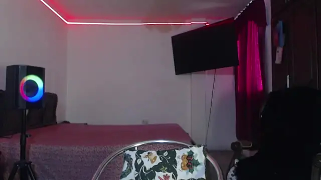 aliceesmith online show from 02.04.26