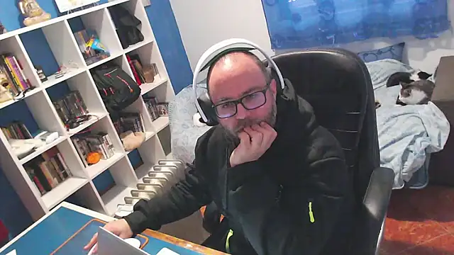 ravingr4d4 online show from 02.18.26