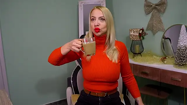 CelineConner online show from 12.23.24