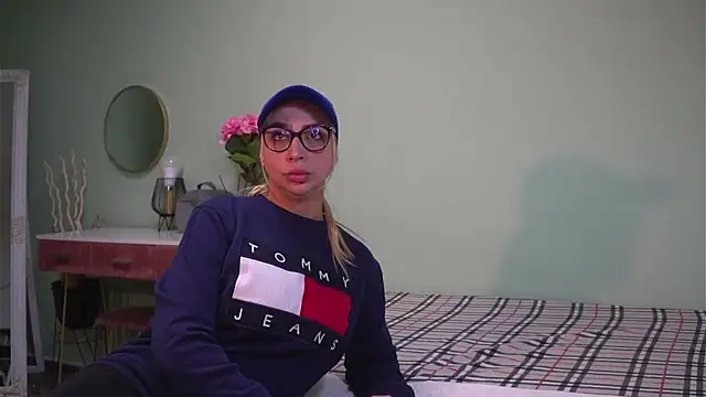 CelineConner online show from 01.22.25