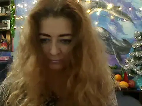 Snapshot of Helen1974 chatting on 12.24.24 Helen1974 online show from 12.24.24