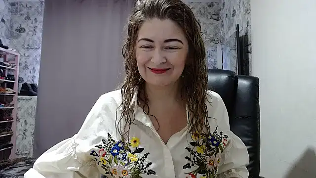 Snapshot of Helen1974 chatting on 01.19.25 Helen1974 online show from 01.19.25