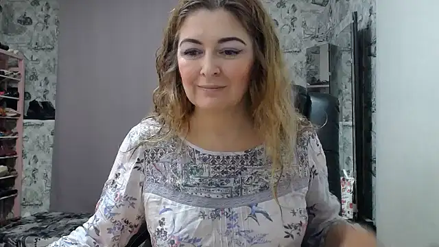 Snapshot of Helen1974 chatting on 01.30.25 Helen1974 online show from 01.30.25