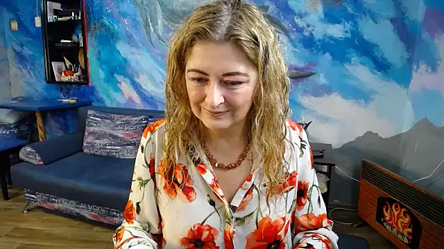 Snapshot of Helen1974 chatting on 11.10.25 Helen1974 online show from 11.10.25