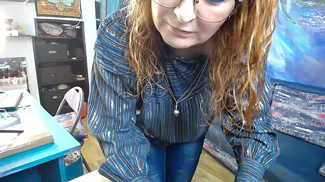 Snapshot of Helen1974 chatting on 11.15.25 Helen1974 online show from 11.15.25