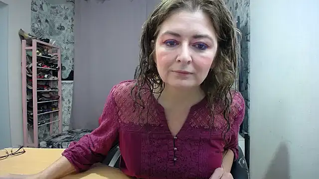 Snapshot of Helen1974 chatting on 02.05.26 Helen1974 online show from 02.05.26