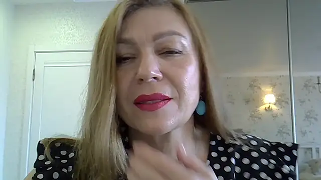 Alexandra-Rosee online show from 12.21.25