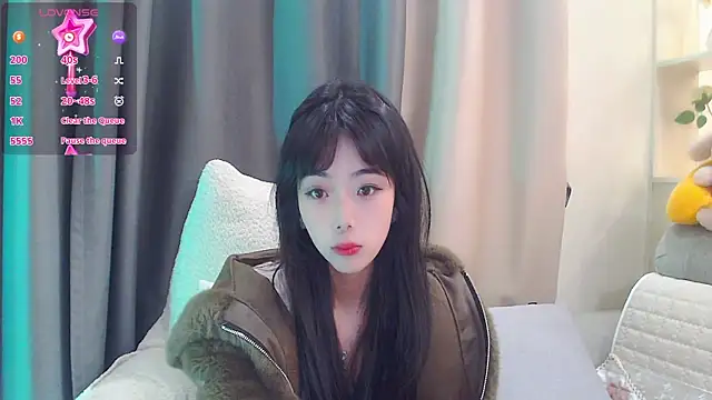 Snapshot of Duludulu_007 chatting on 02.25.25 Duludulu 007 online show from 02.25.25