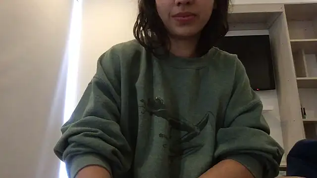Snapshot of Sophi__a chatting on 04.18.26 Sophi a online show from 04.18.26