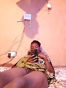 Snapshot of cute_naimah chatting on 10.01.25 cute naimah online show from 10.01.25