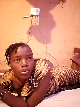 Snapshot of cute_naimah chatting on 10.26.25 cute naimah online show from 10.26.25