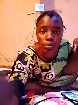 Snapshot of cute_naimah chatting on 11.10.25 cute naimah online show from 11.10.25