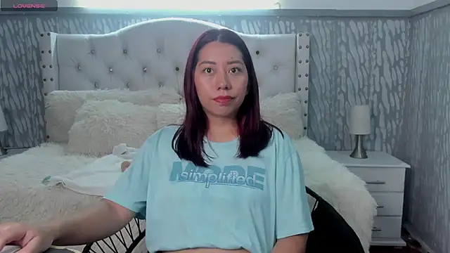sexylaurita online show from 04.27.26